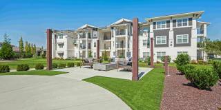 Farmhouse Luxury Apartments Gallery 46