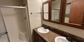 3 Bedroom, 2.5 Bathroom Townhome Gallery 6