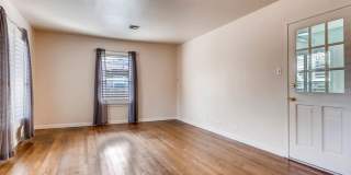 Charming 2 BR / 1 Bath in highly desirable Terrell Heights of San Antonio! Gallery 6