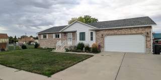 440 Cottonwood Lane Gallery 1