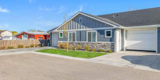 390 W. Greenhurst Road Unit 390-11 Gallery 1