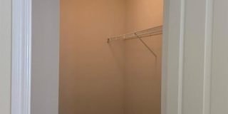 1001 Redwood Avenue Gallery 5