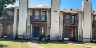 River Crossing - Near Downtown - 2BD /2.5BA - Townhome - Yard - Pet Friendly  - $1500  - RENT SPECIAL Gallery 1