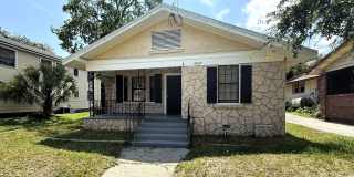 2622 COLLEGE Street Gallery 1