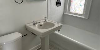 1311 W 69th Street Gallery 21