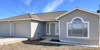 Charming Duplex with a Touch of Country Charm Gallery 1