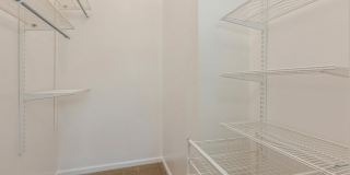 3238 N KILBOURN Avenue Gallery 13