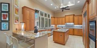 ***SEASONAL OR ANNUAL RENTAL***AQUALANE SHORES***STUNNING LUXURY RENTAL*** Gallery 18