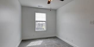 Fresh and so Clean Clean Close to Everything! Gallery 43