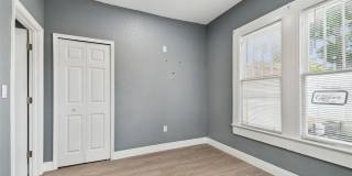6810 N NAVIN AVENUE Gallery 62