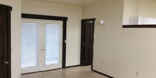 2 Bdrm/1Ba Duplex, A/C, washer  dryer Centrally located Gallery 1