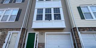 22976 FONTWELL Square Gallery 1