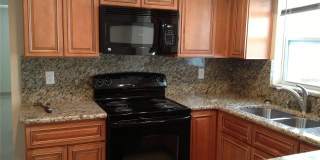 1050 CLAIRBORNE STREET Gallery 19