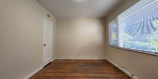 Charming three-bedroom, two-bath home in Midtown Palo Alto. Gallery 18