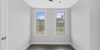2418 North 16th Street Gallery 12