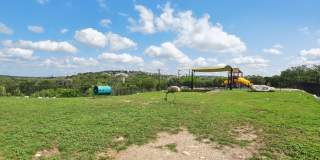 Overlook at Stone Oak Park Apartments Gallery 10