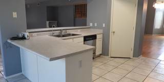 5 bedroom 3 bath Gallery 42