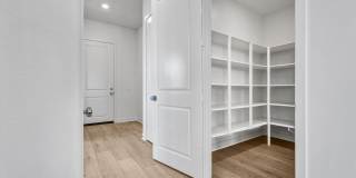 Large Modern Town Home with Oversize Backyard Guarded Luxury Neighborhood Gallery 10