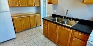 9213 S Laflin Street Gallery 6