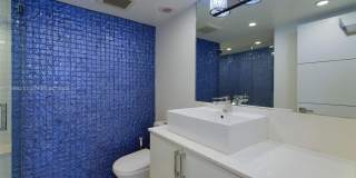 19195 NE 36th Ct Gallery 7