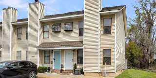 Inviting Home in the Heart of Goose Creek Gallery 1