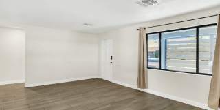 544 W 17th Pl Gallery 5