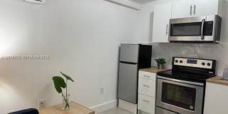 1270 NE 210th Ter Gallery 1
