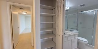 2000 Presidential Way Gallery 22