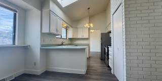 Beautiful 5 bedroom 2.5 bathroom home available NOW!!! Gallery 10