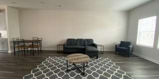 Room in 4 Bedroom Townhome at Arbor Loop Dr Gallery 7
