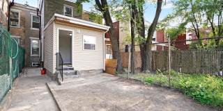 565 LINE Street Gallery 29