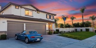 697 Calumet Gallery 1