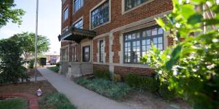 1315 N Broadway Place Gallery 1