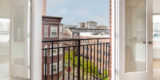 Hudson Point Gallery 22