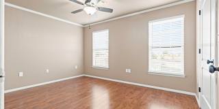 10001 Panther Way Gallery 11