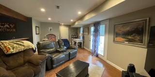 FULLY FURNISHED 4 BEDROOM, WALKOUT BASEMENT - SHORT TERM 6 MONTH RENTAL AVAILABLE IN OZARK! Gallery 37