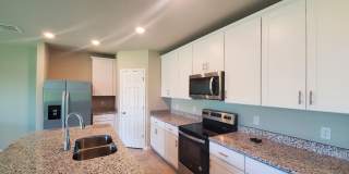 4-Bedroom, 2.-Bathroom in Winter Haven Gallery 8