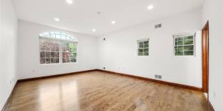 385 Livingston Street Gallery 16