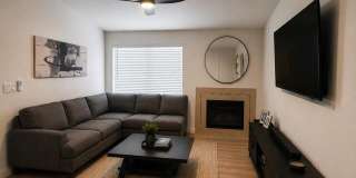 5146 E OAK Street Gallery 2