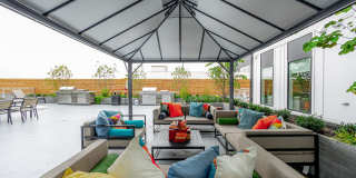 Vera on Broad Gallery 30