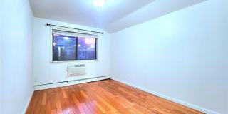 14018 33rd Avenue Gallery 10