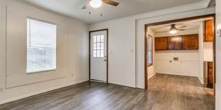 217 E Daws Street Gallery 2