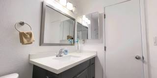 Tujunga Apartments Gallery 17