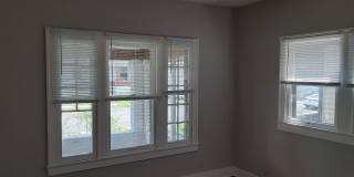 Nice 3BR/1BA house with Appliances Gallery 3