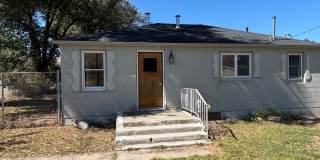 1 Bedroom 1 Bathroom Single Family Home with Bonus Room Gallery 1