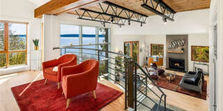 Architectural Seattle Masterpiece with Panoramic Water Views Gallery 14
