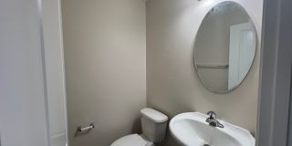 Bright-Sunny 4 Bedroom, 2.5 Bathroom Home - Mooresville Graded Schools - Fresh Paint - Fenced Yard - Community Pool Gallery 11