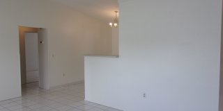 Adorable 3 Bedroom Home with Large Lanai Gallery 16