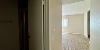 2 Bedroom/2.5 Bathroom Townhouse Fashion Park Villas Across Shops at Santa Anita Gallery 17