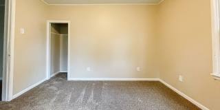 Coming Soon! Cozy 2 Bed / 1 Bath Home — Pet Friendly! Gallery 13